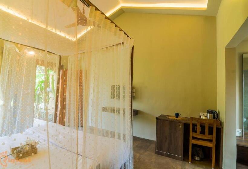 Jomo Resort