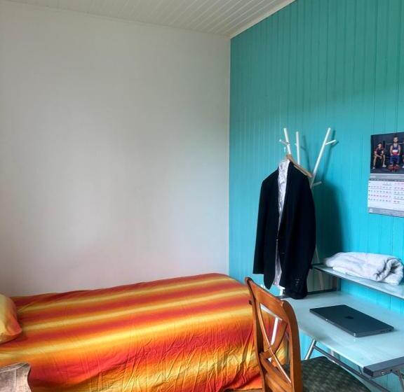 펜션 All Room Paris Ouest Colombes