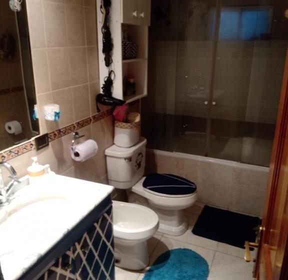 بنسيون Hostal Le Moon