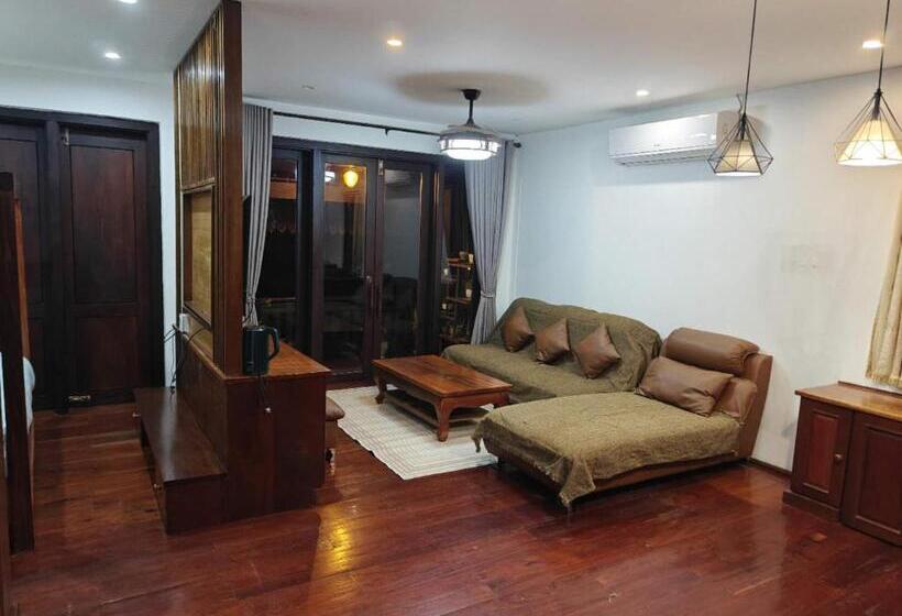 پانسیون Happy Hour