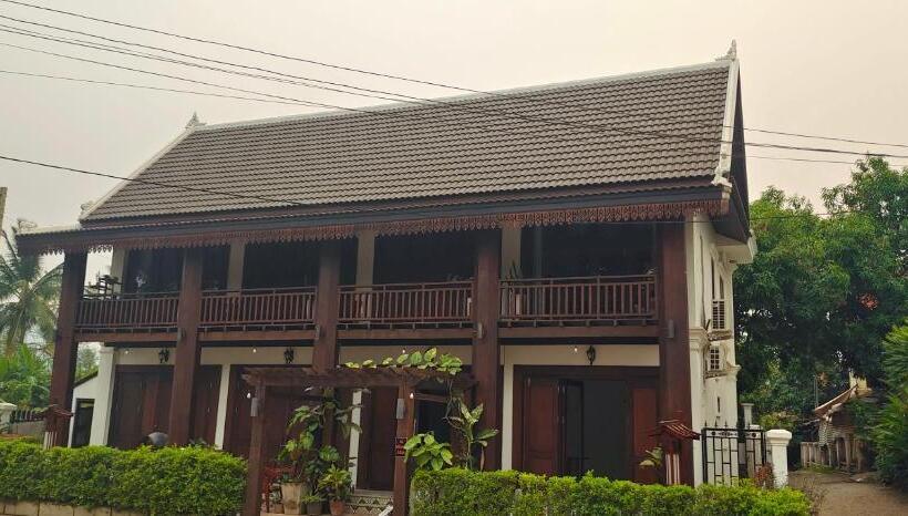 پانسیون Happy Hour