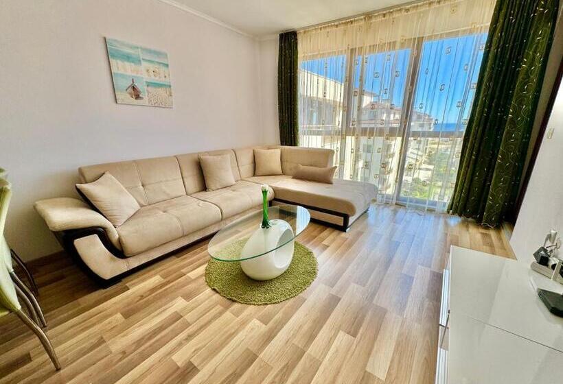 Sunshine Apartment