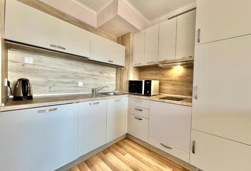 Sunshine Apartment