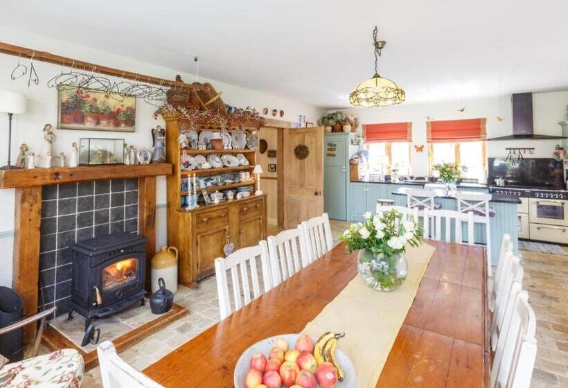 צימר Cherrygarth Cottage