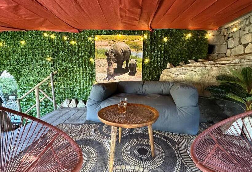 住宿加早餐  La Terrasse ,jaccuzi Et Entree Privee