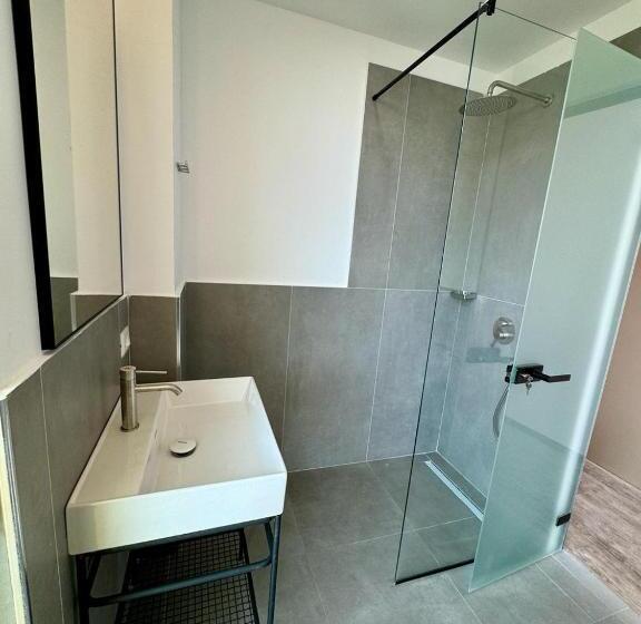 Green Condo Hotel Palase