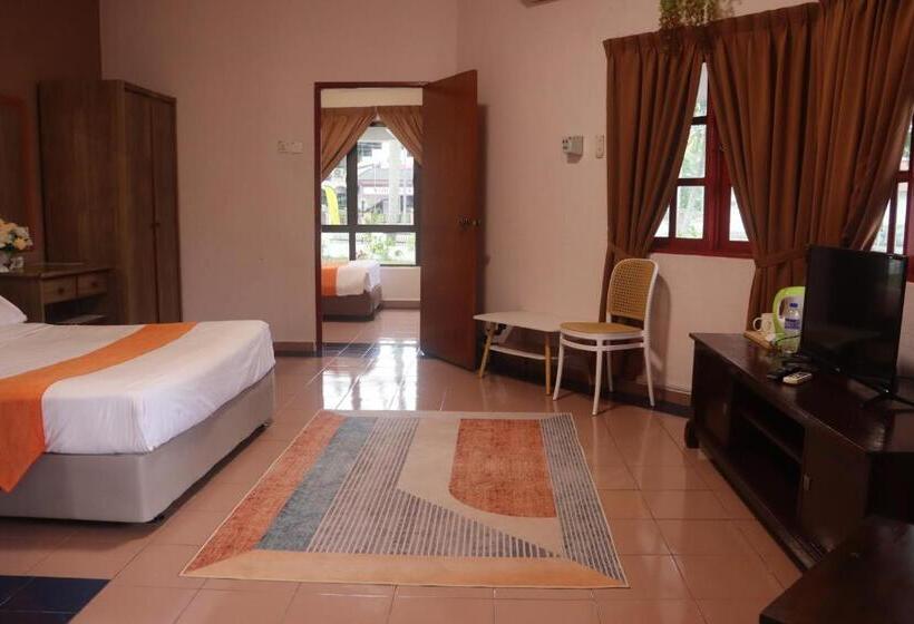 فندق Bunga Raya Resort Parit Buntar