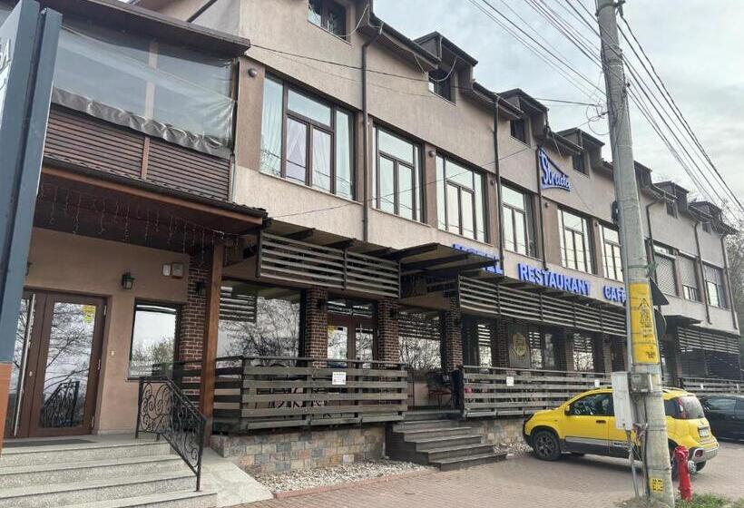 هتل La Strada