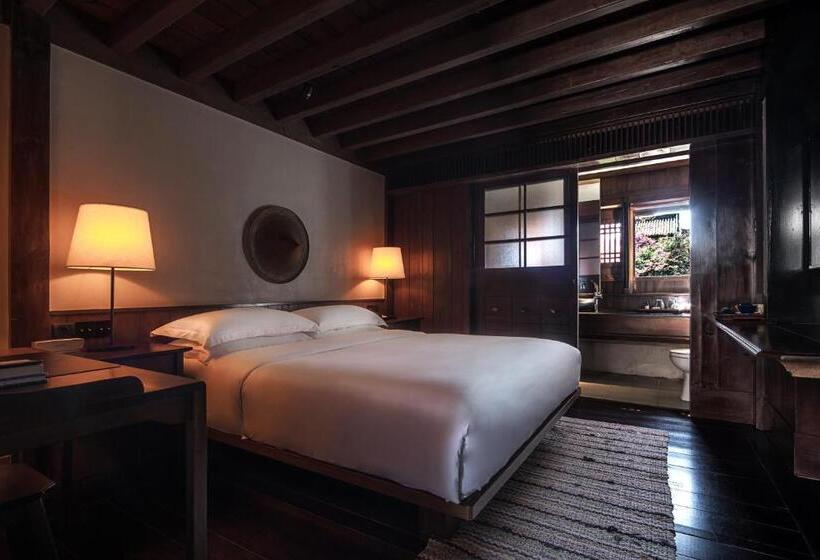 هتل Lijiang Ancient City Anyu