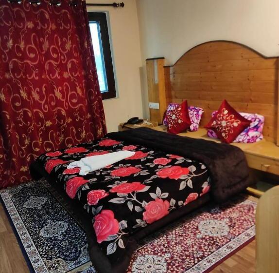 فندق Magnolia Inn