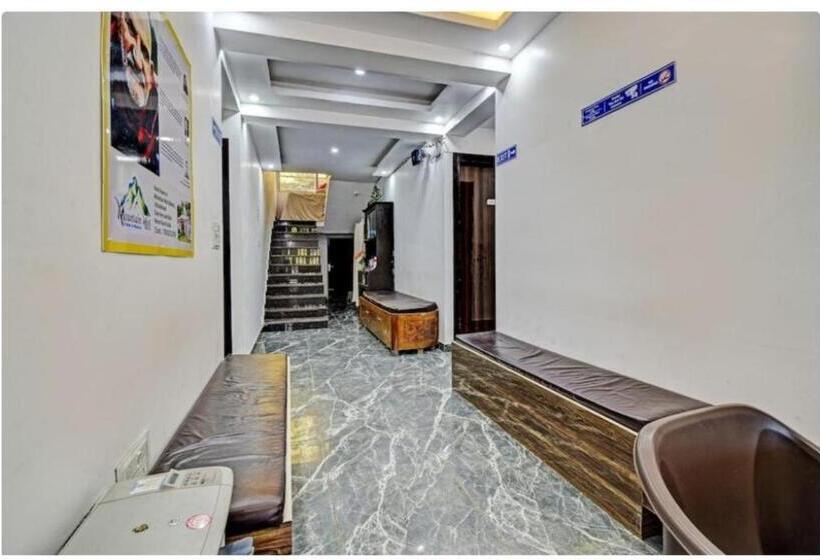 בית מלון כפרי Goroomgo Mountain Mist Home Stay Bhimtal