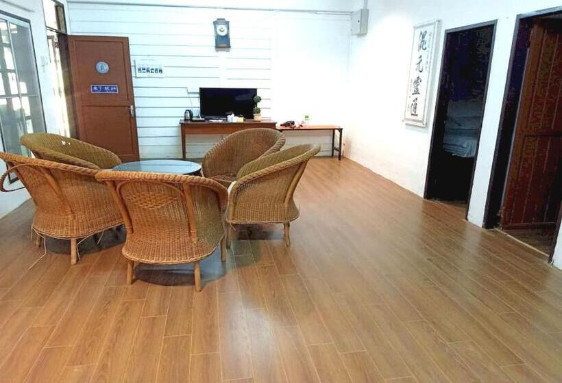 فندق Oyo 90971 Pollock Homestay