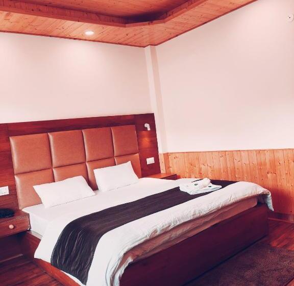 فندق Seven Heaven Manali Scenic Mountain View Luxury Villa, Manali