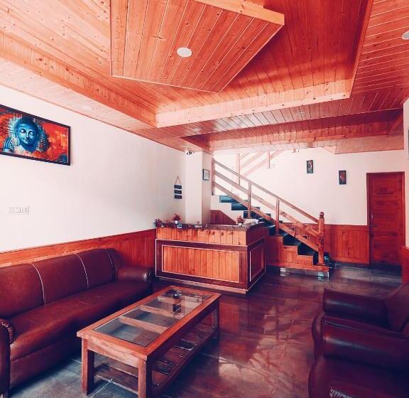 فندق Seven Heaven Manali Scenic Mountain View Luxury Villa, Manali