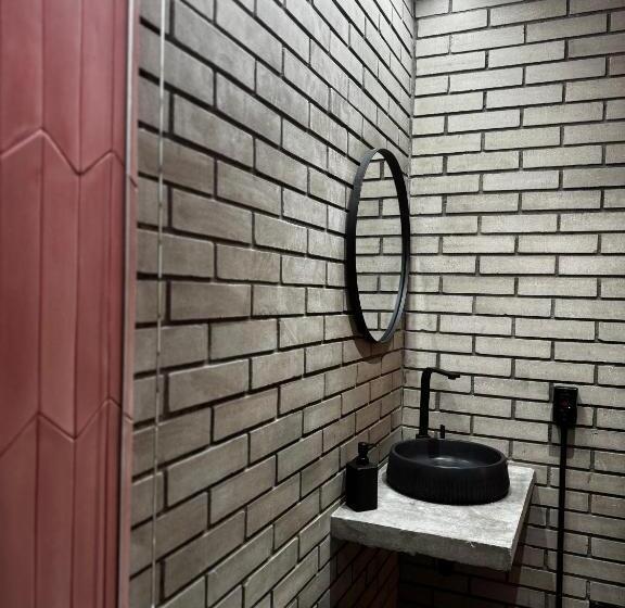 پانسیون Bindi