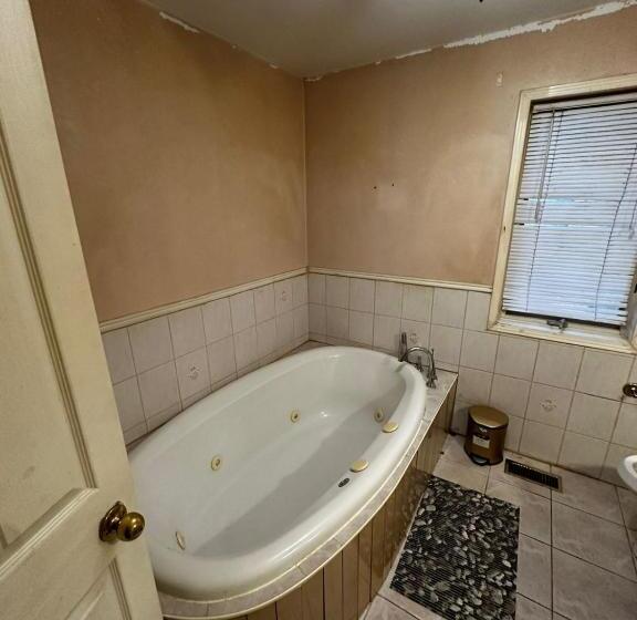 膳宿费 Presidential Suite At Woodstock Villa For 3 5 Members P4c