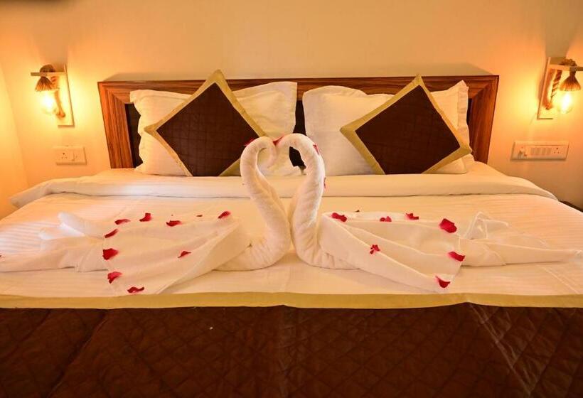 فندق Aijasvan Resort