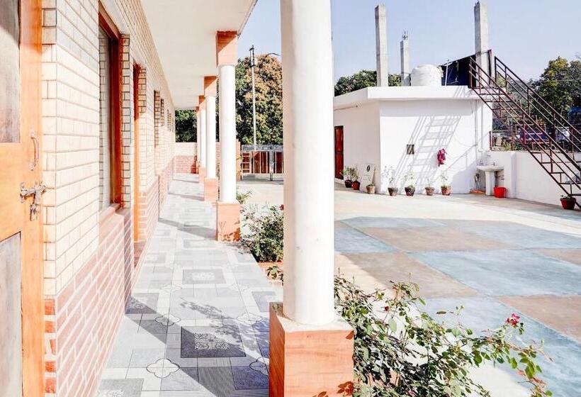 ホテル Oyo Premier Jim Corbett Home Stay
