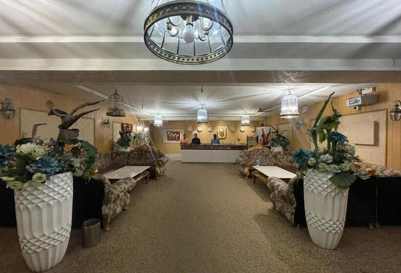 酒店 Rnr The Luxury Suits Lodging & Restaurant