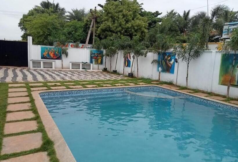 Yathra Resort Stays