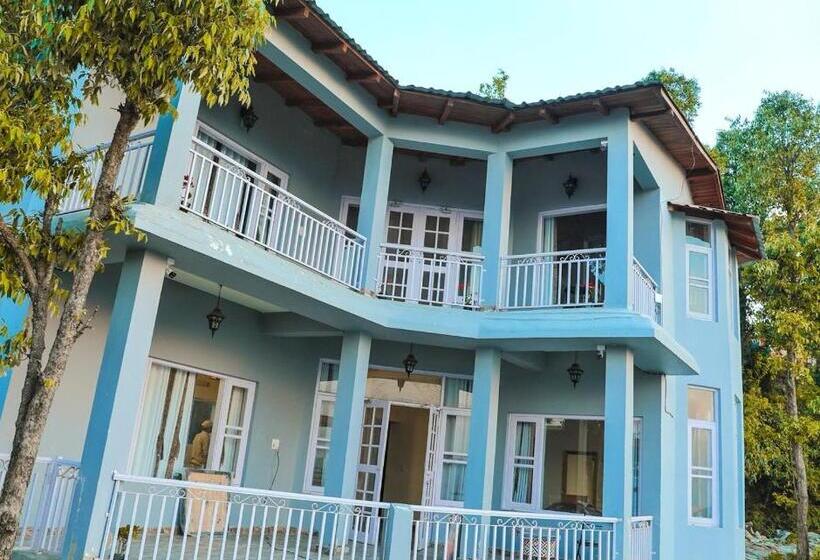 مبيت وإفطار Aaryam Villa