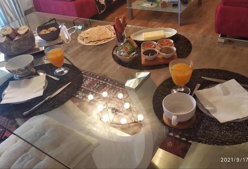 Nocleg ze śniadaniem Chambre Rafaël Chez Particulier