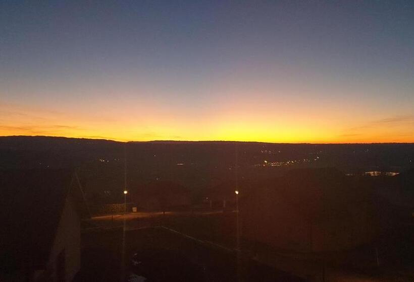 مبيت وإفطار Les Bulles Du Guiers