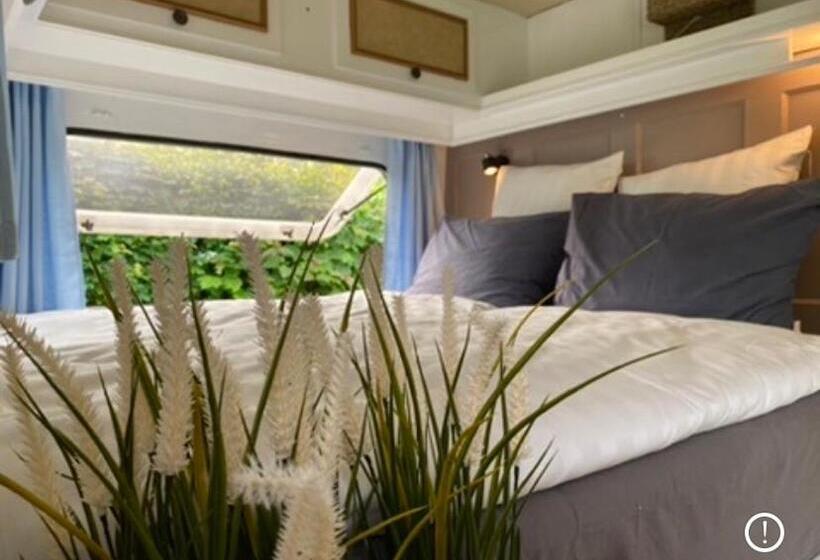 צימר Vintage Glamping Caravan Stadstuin Goedereede