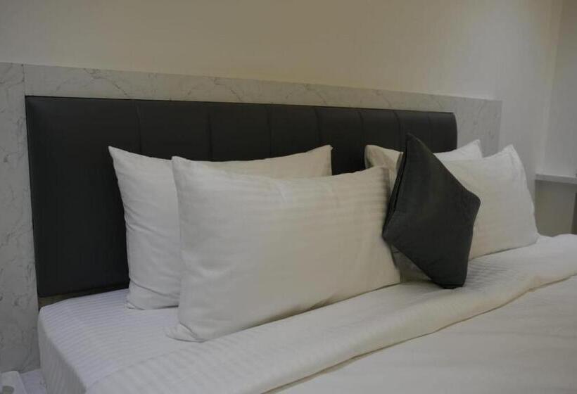 فندق Goldeye S Inn