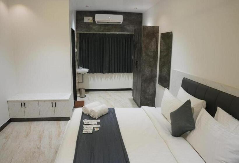 فندق Goldeye S Inn