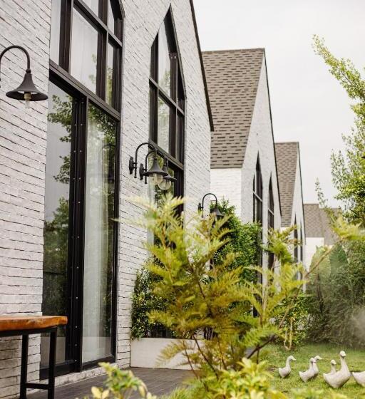 هتل Phuping Valley Resort