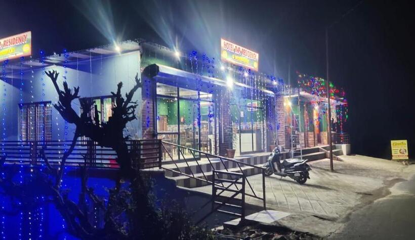 酒店 R P Residency