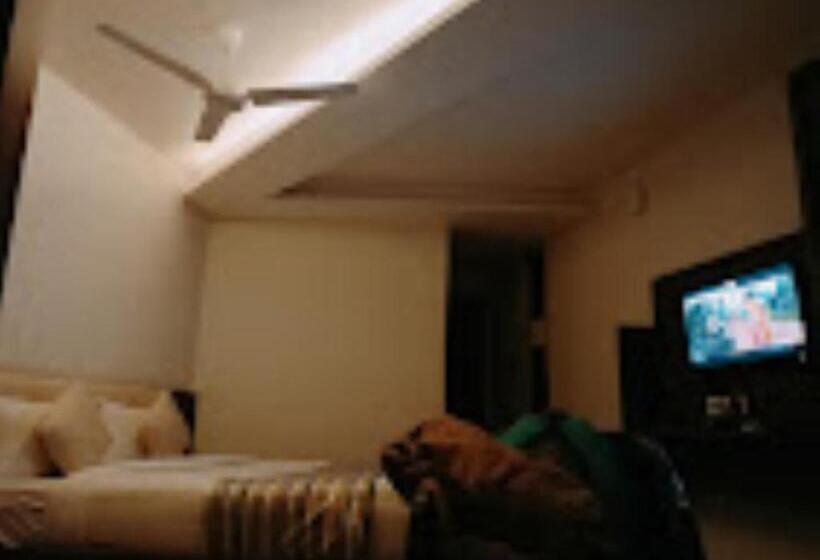 Отель Rajpath Inn