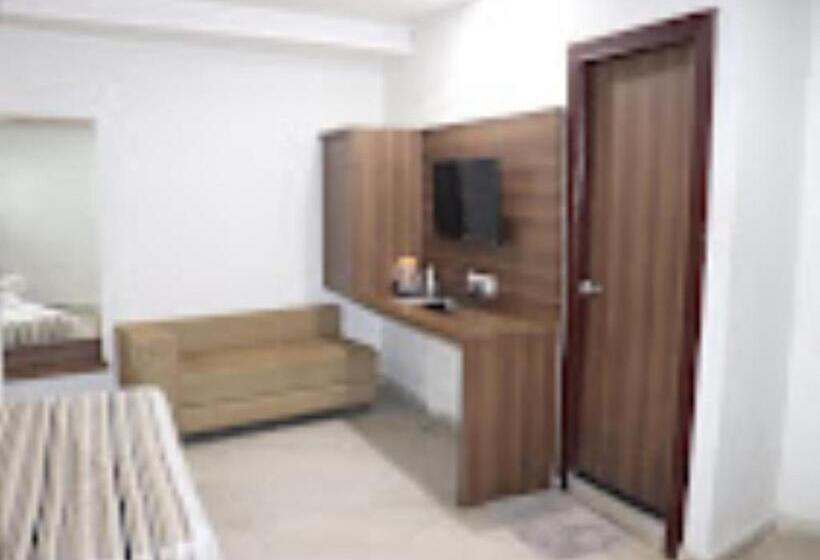 Отель Rajpath Inn