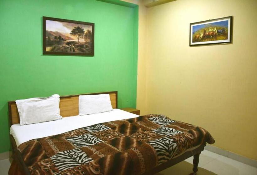 فندق Vamoose Ar Resort
