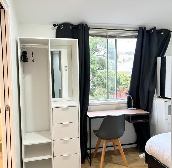 پانسیون 26 Gladstone Rd Highgate Hill