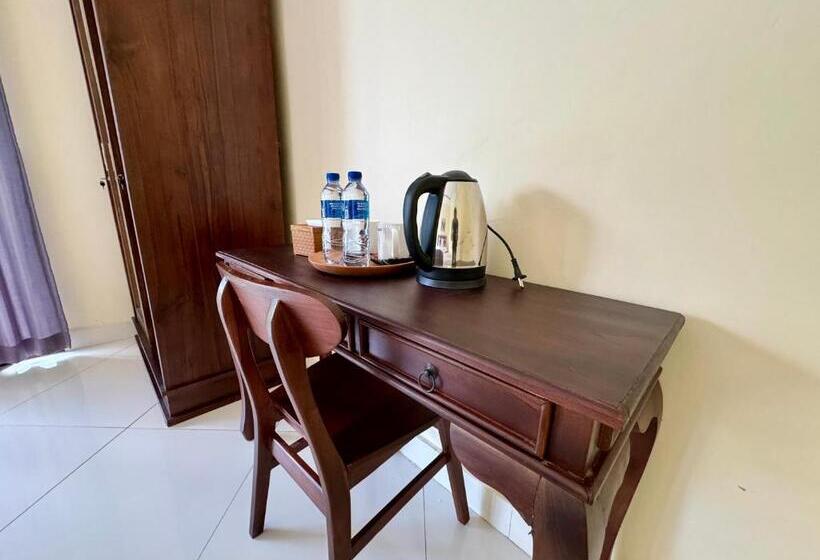 Пансион Asri Dana Guest House