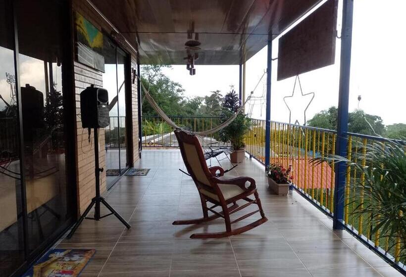 פנסיון Hostal Quebrada Verde