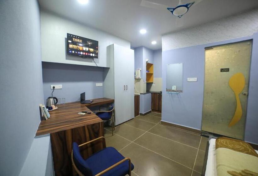 بنسيون Ramashray Premium Studio Apartments
