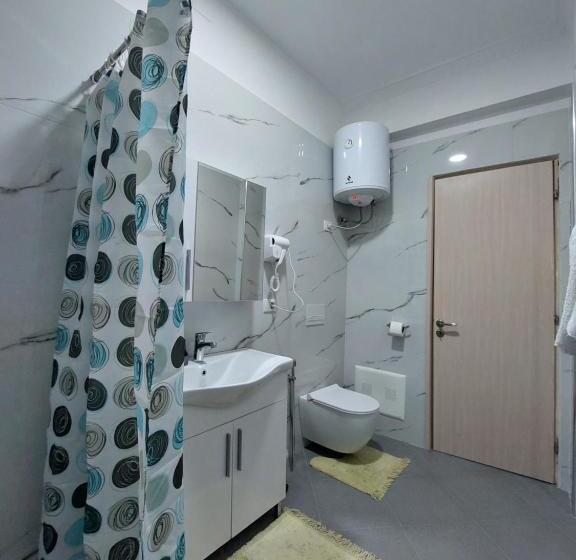 مبيت وإفطار Godard Apartments