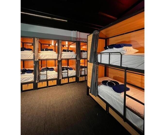 Capsuleaccom Hostel