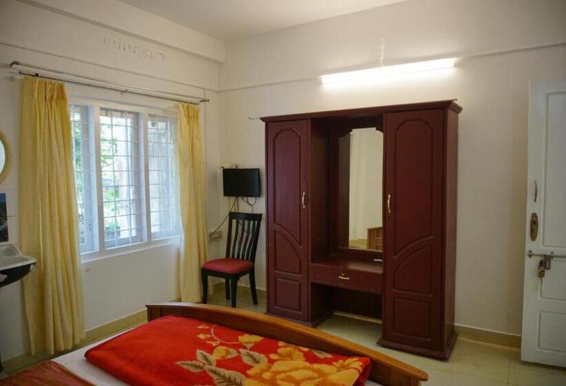 فندق Classiyo Green Mount Resort