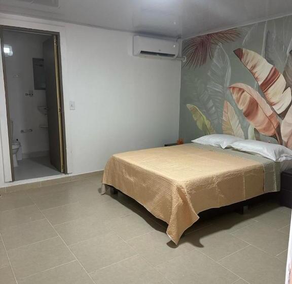 پانسیون Leonor’s Guest House