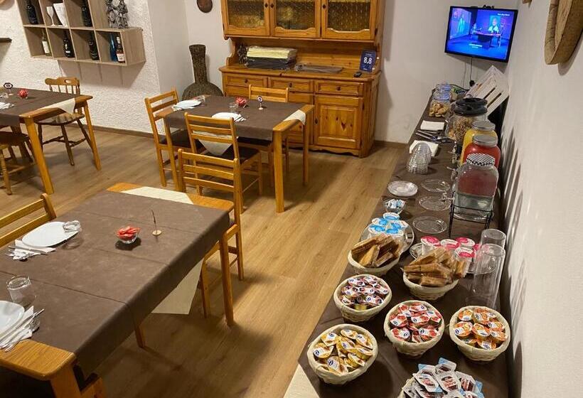 تختخواب و صبحانه Villa Marogna