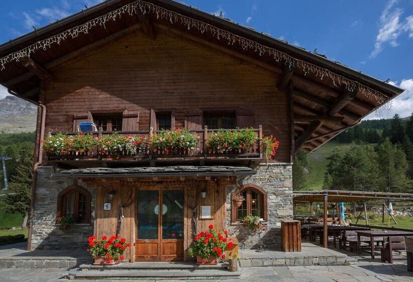 בית מלון כפרי Albergo Boule De Neige