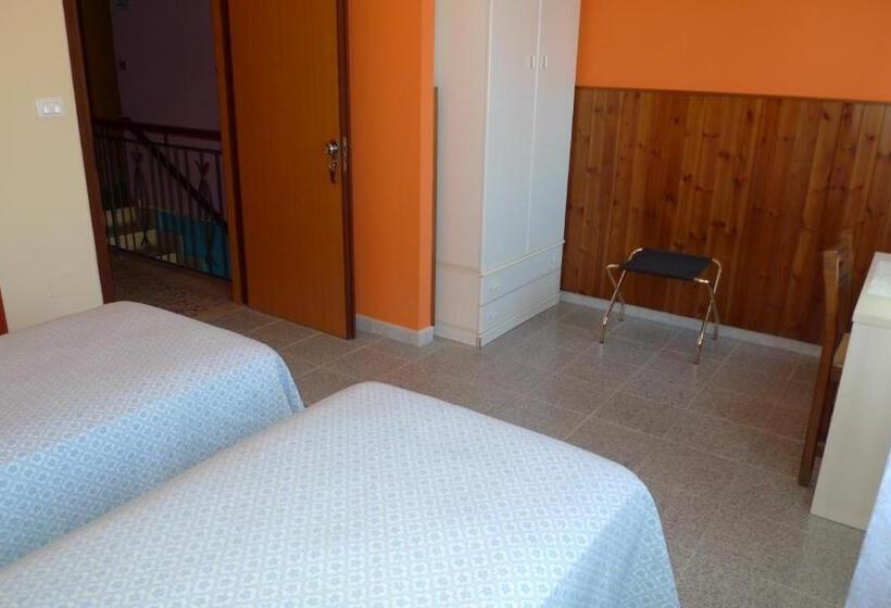 בית מלון כפרי Albergo Simonati