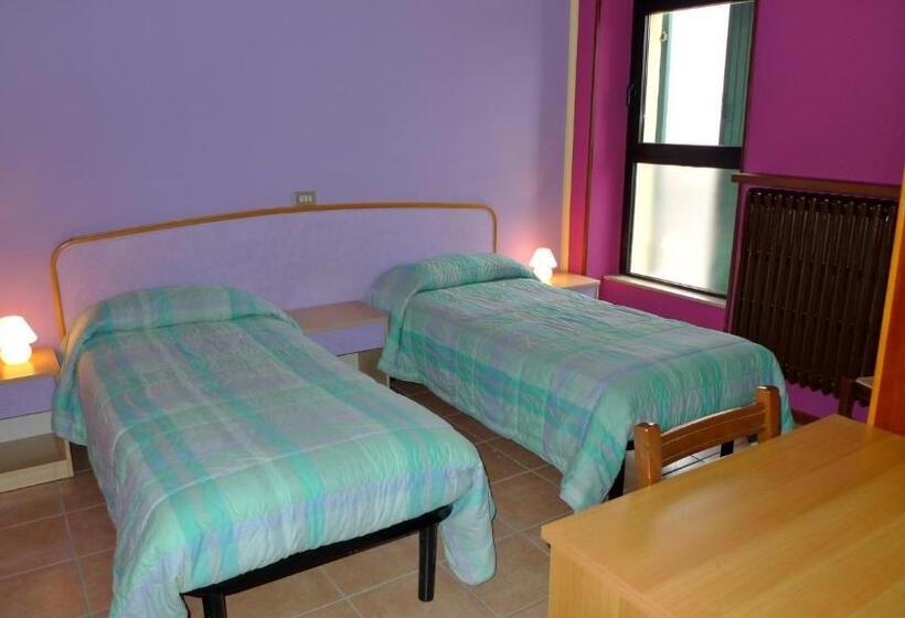 בית מלון כפרי Albergo Simonati