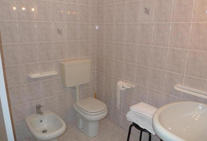 בית מלון כפרי Albergo Simonati
