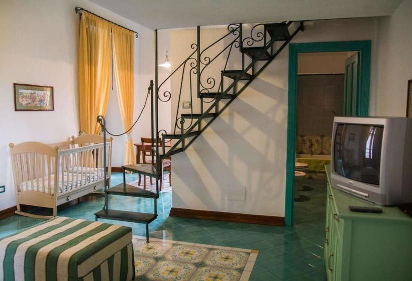 ホテル Del Sole Al Plebiscito