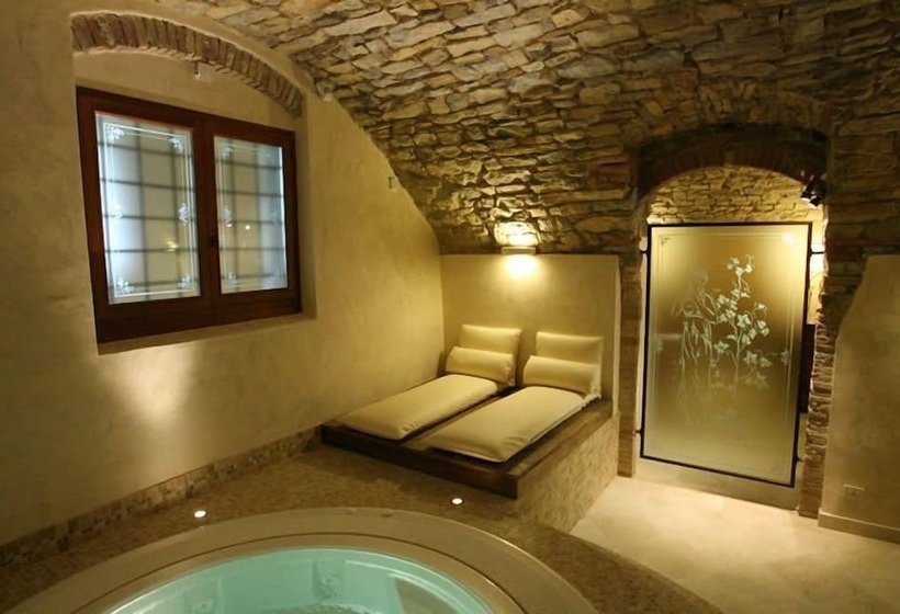 فندق Palazzo Squarcialupi